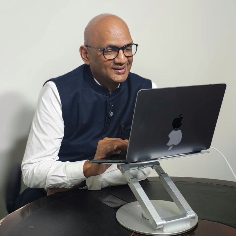 Director-garu-KrishnaIVF